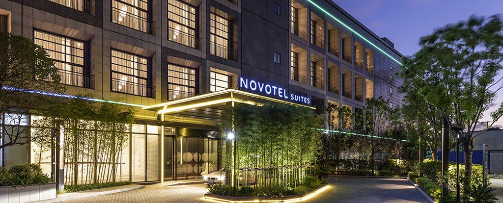 Novotel Suites Shanghai Hongqiao Экстерьер фото